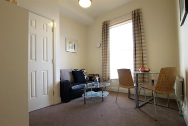 1 bed flat, Westmorland Road, Newcastle Upon Tyne, Newcastle, NE14EG - Image 1